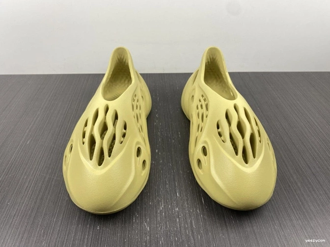 Foam Adidas RNNR Yeezy Sulfur GV6775 1115